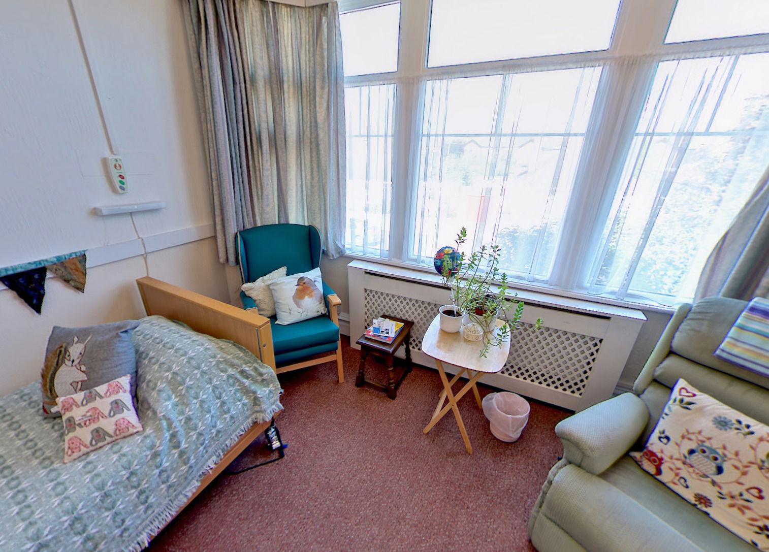 Image shows a dementia care vacancy at Heaton House