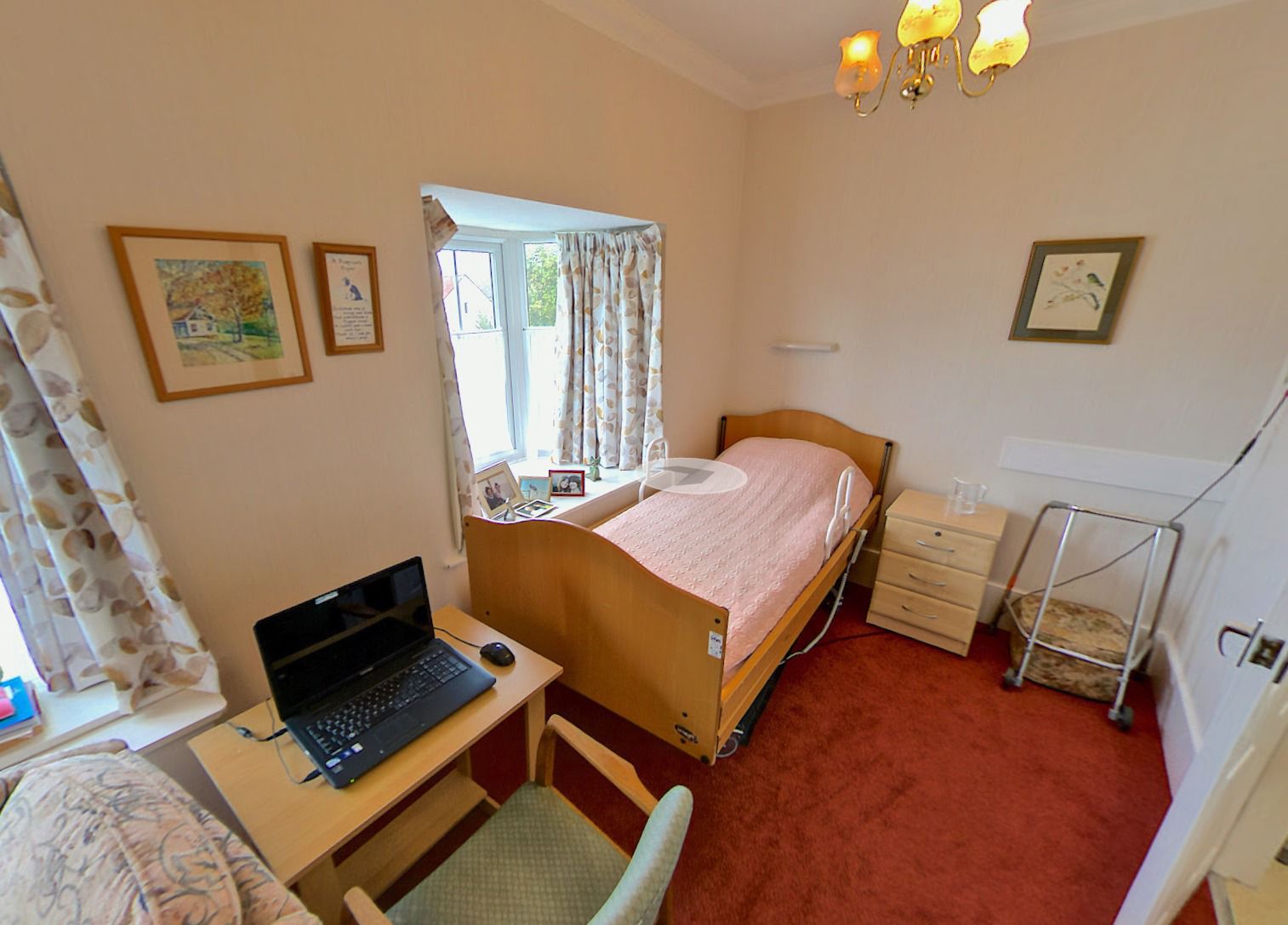 Image shows a dementia care vacancy at Heaton House